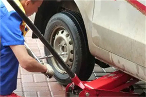隆阳区附近拖车24小时服务热线电话